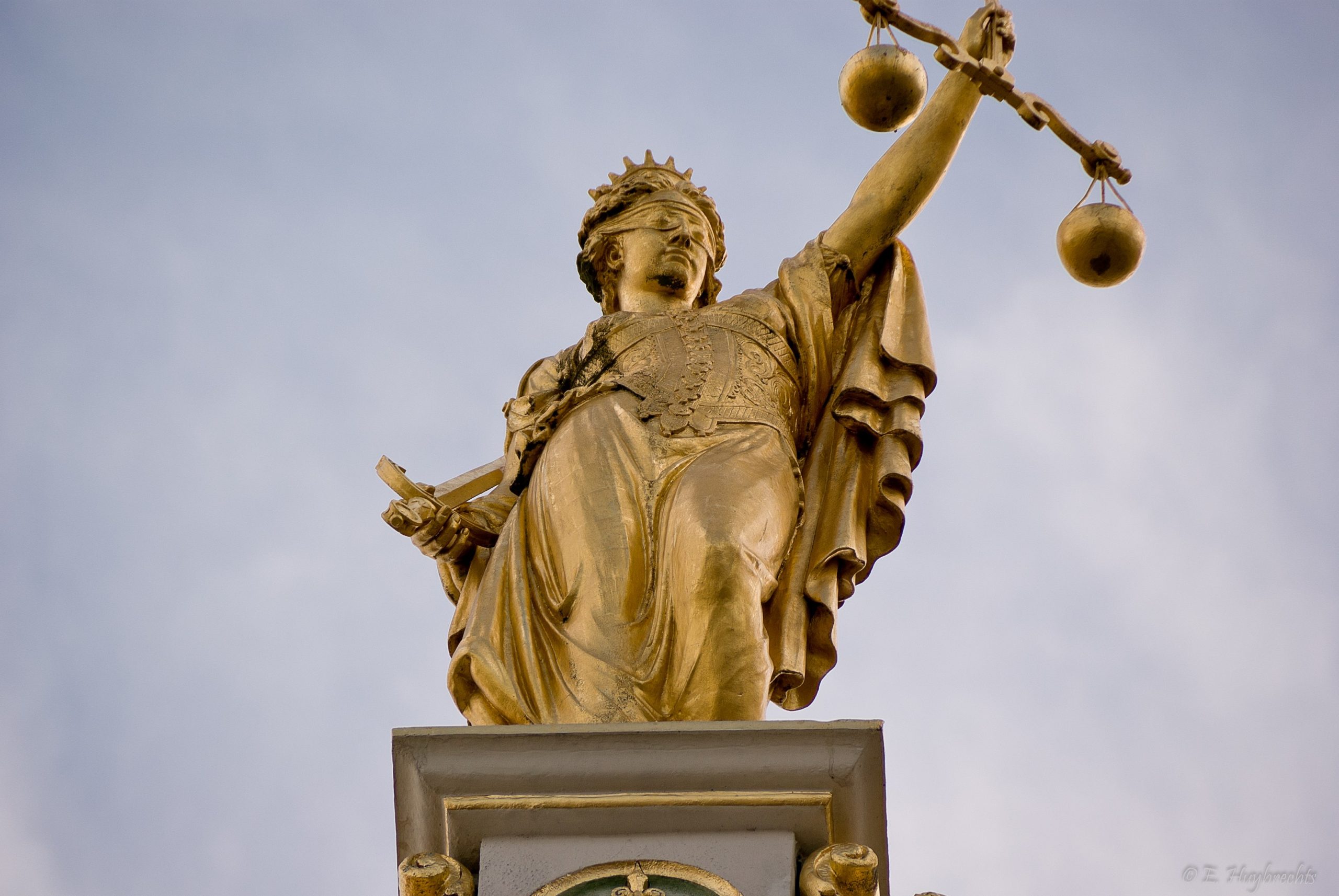You are currently viewing AVONS-NOUS LE DROIT?